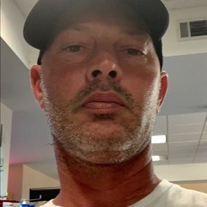 Meet your Posher, Gregory